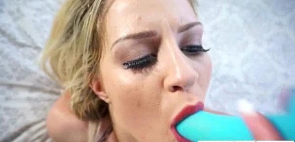  All Kind Of Stuff Put In Her Wet Pussy By Lonely Girl (sienna day) movie-26